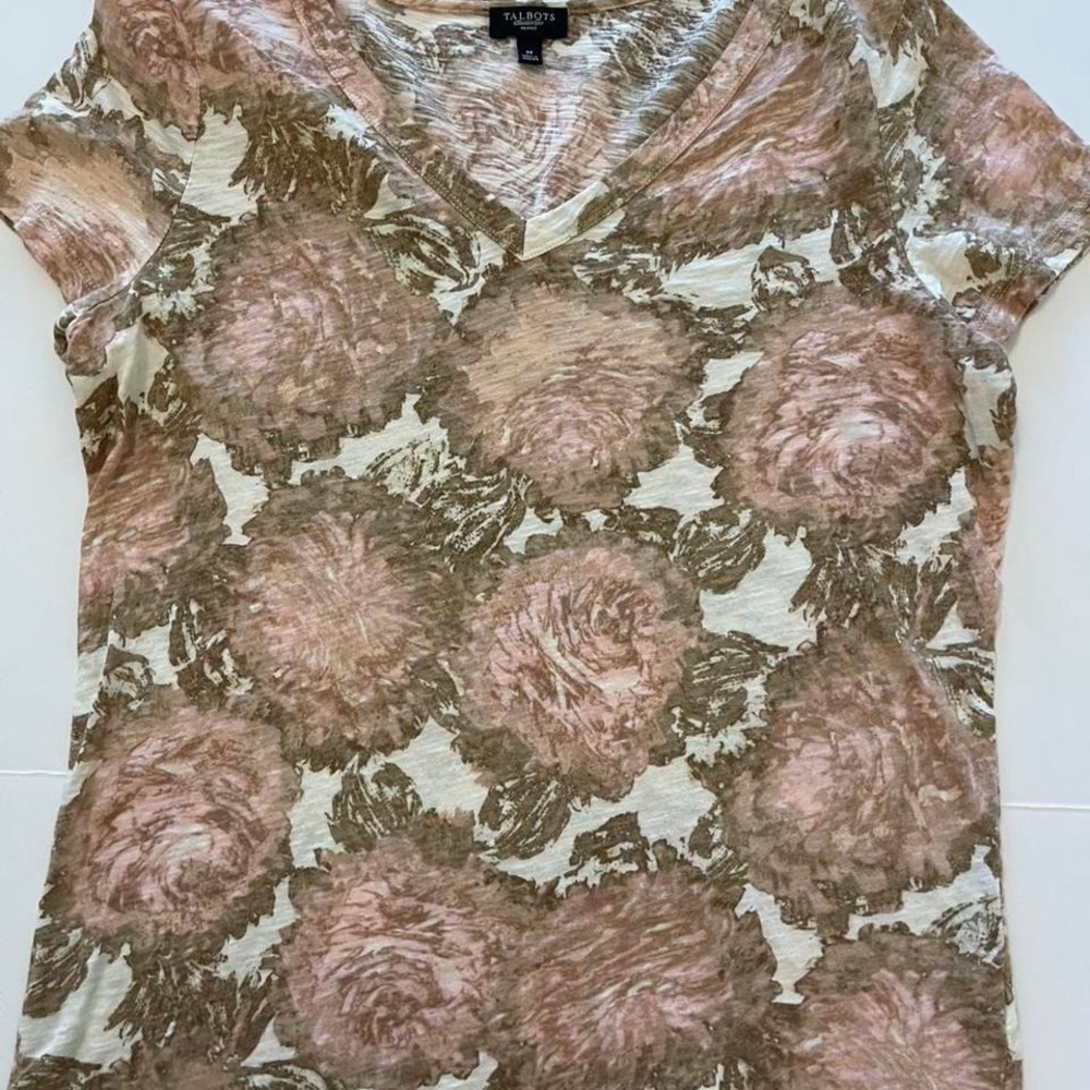 Talbots V-neck blouse with floral pattern medium 100%cotton